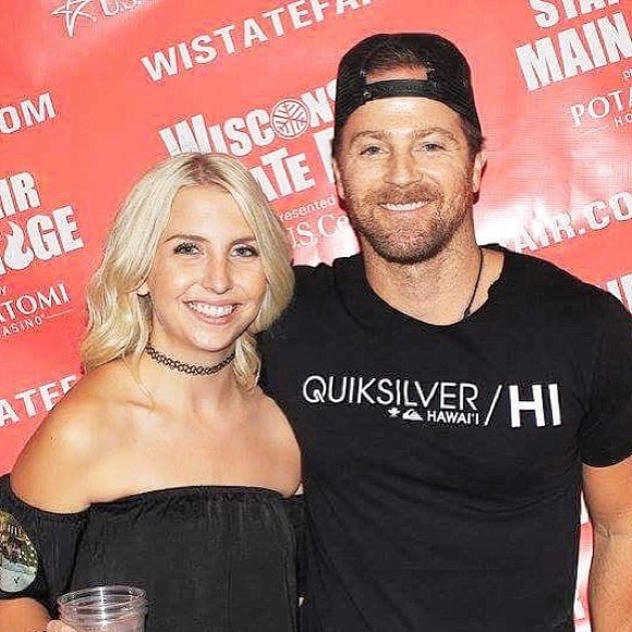 Meet your Posher, Tera - Picture 4 of 6